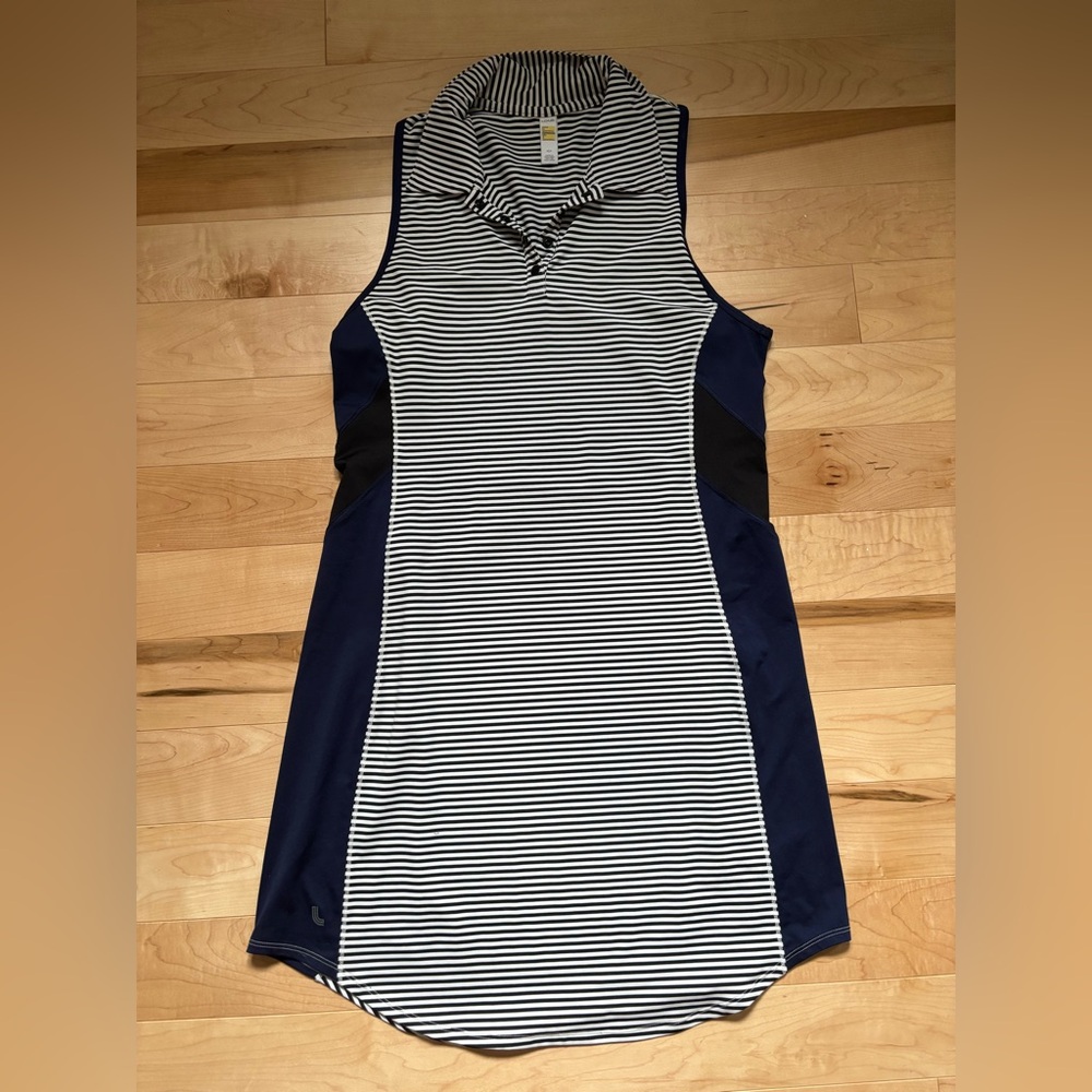 Lolë dress